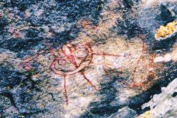Images of aliens and UFOs 10,000 years ago | Iuve